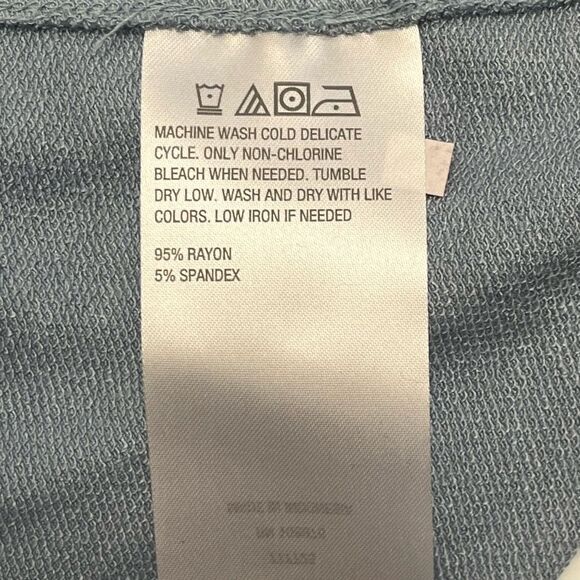 Colleen Lopez French Terry Poncho Size M/L - Picture 10 of 11